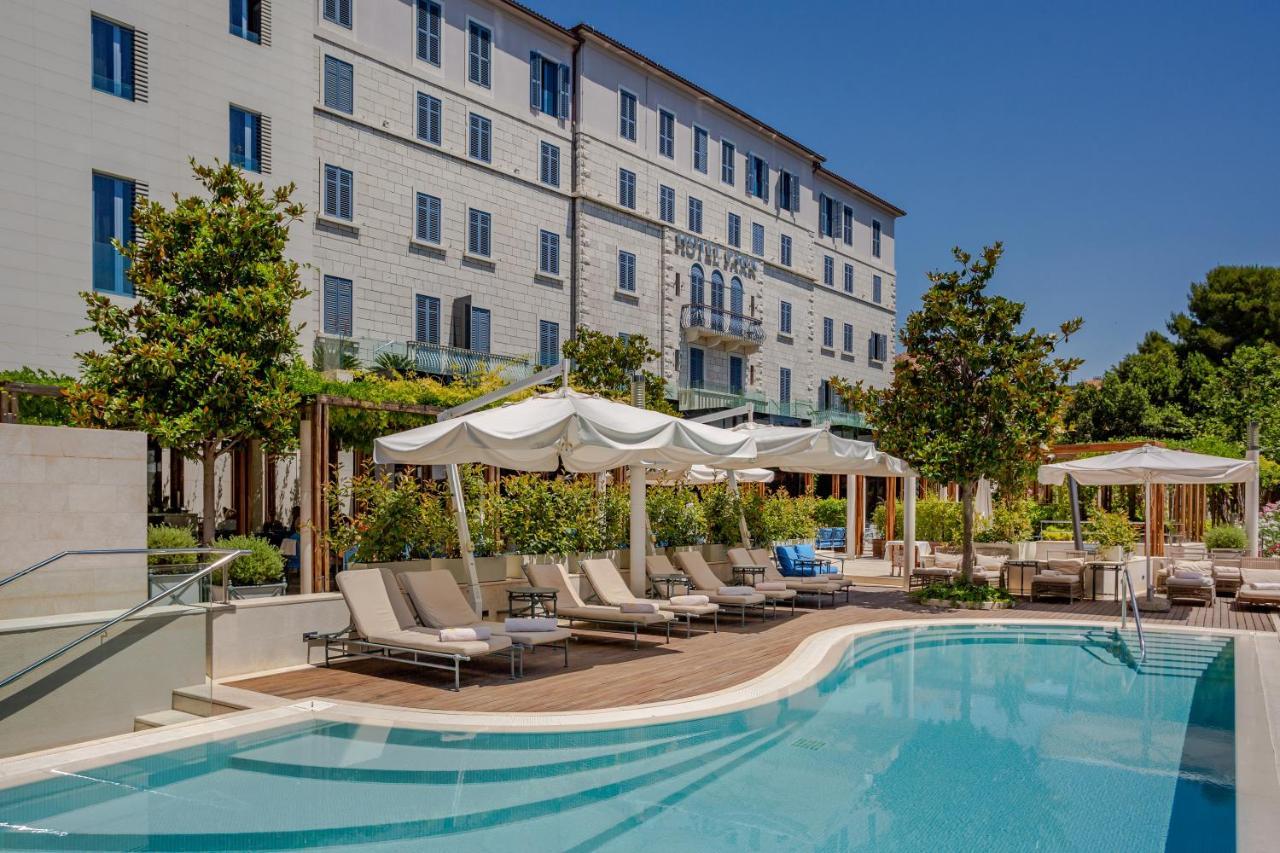 Park Hotell 5*